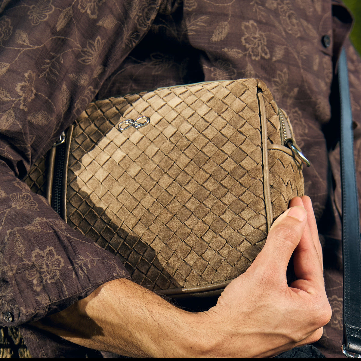 voyager cross body