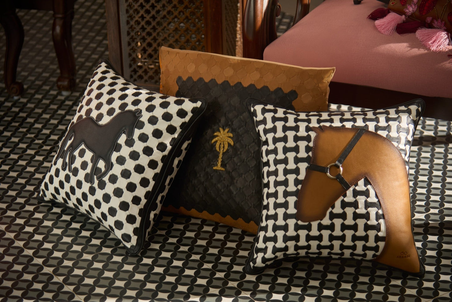 Cushion covers with fillers - Araani Design