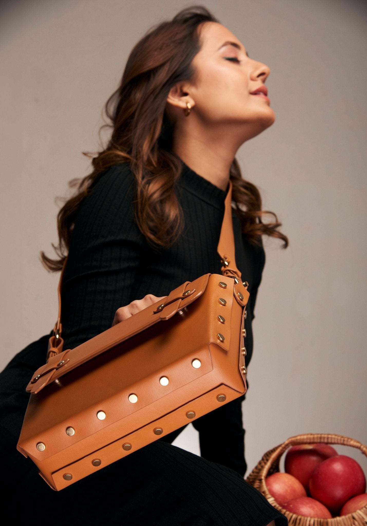 PLANT BASED IMITATION LEATHER - Araani Design