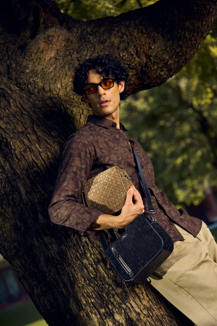 Voyager Crossbody