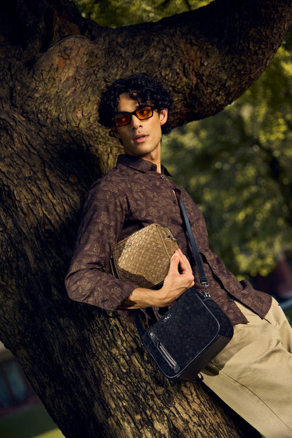 Voyager Crossbody