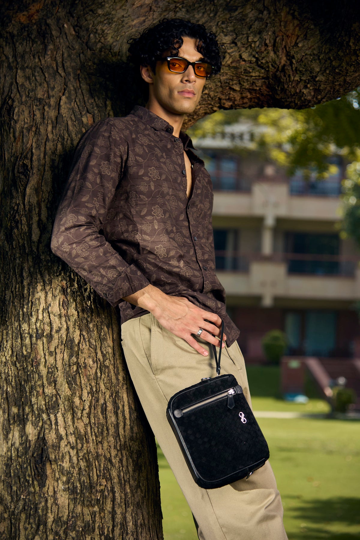 Voyager Crossbody